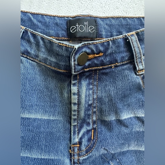 YK2 Jeans - Picture 3 of 6
